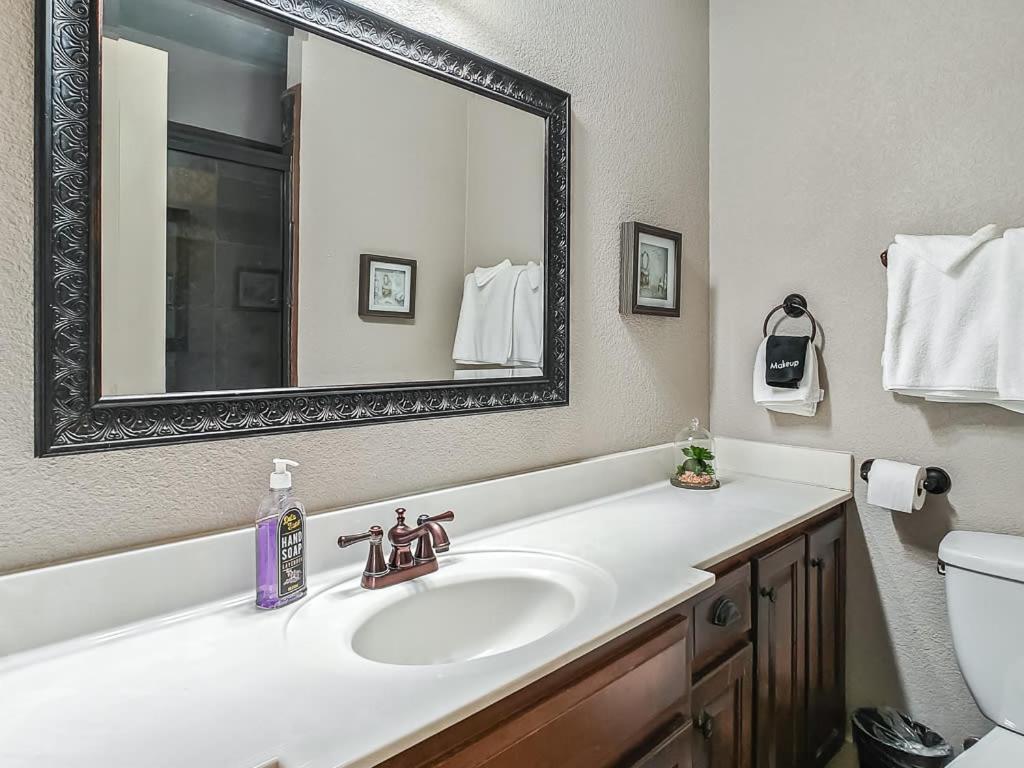 קנזס סיטי Quiet Plaza Two Bedroom 2 Bathroom מראה חיצוני תמונה
