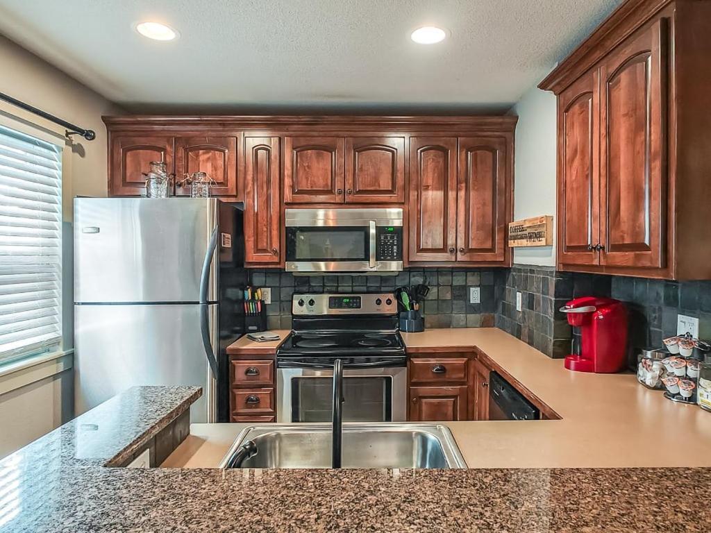 קנזס סיטי Quiet Plaza Two Bedroom 2 Bathroom מראה חיצוני תמונה